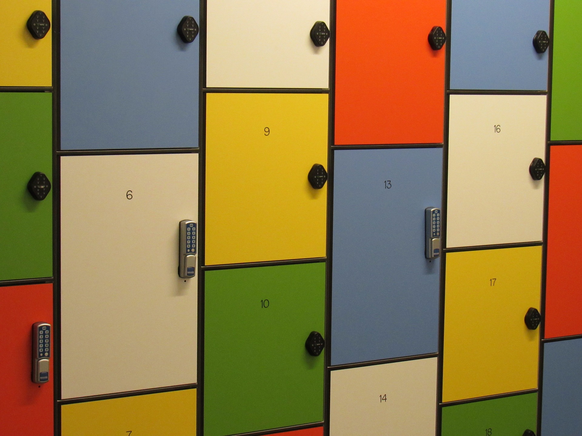 office-lockers-fdb-lockers